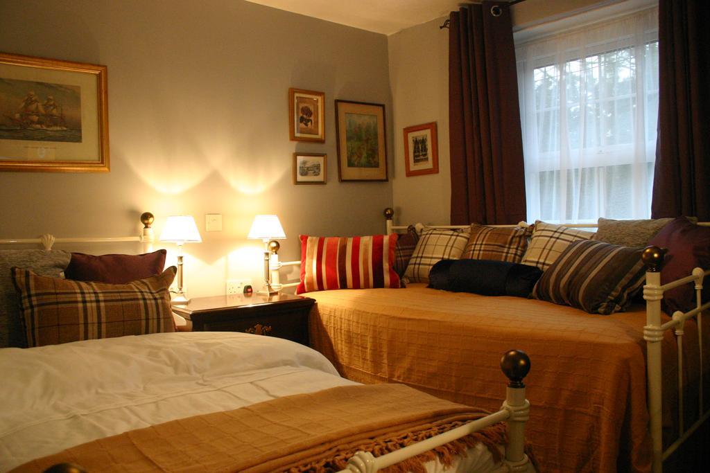 ווסטברי Horse & Groom B&B מראה חיצוני תמונה