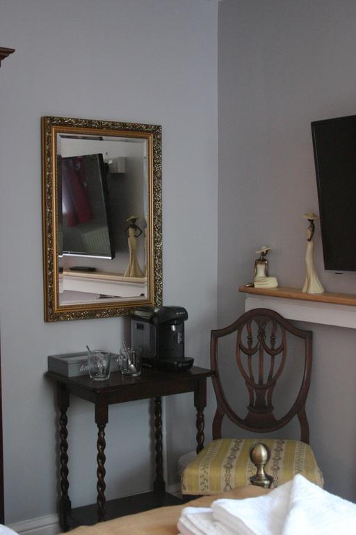 ווסטברי Horse & Groom B&B מראה חיצוני תמונה